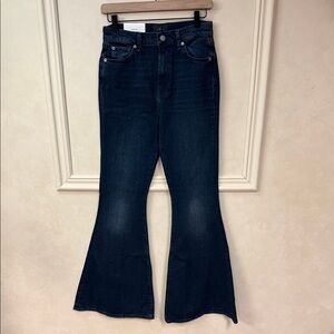 New! 7 for All Mankind Mega Flare Jeans size 28